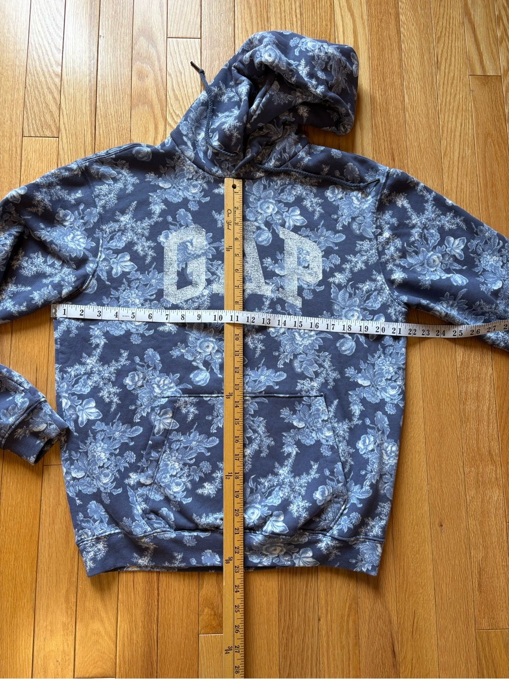 GAP x Love Shack Collab Floral Hoodie - Unisex, size x small, relaxed fit - Picture 8 of 9